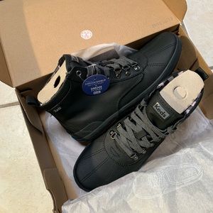 NEW Keds scout water resistant boots in black